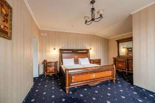 Отель MK Resort (ex. Магия Карпат) Буковель Люкс «Премиум» без балкона-1